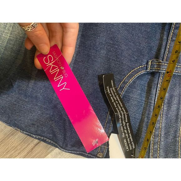 Fashion Bug NWT Tapered Jeans Side Slit With Zipper Closure, Women’s Size 22 - Picture 13 of 15